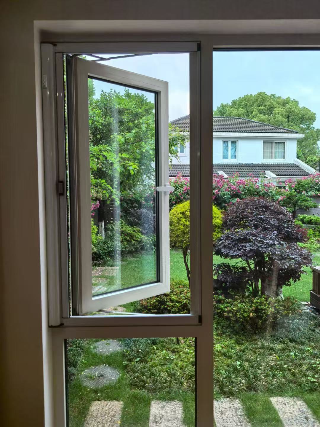 康橋半島2729弄安裝韋柏紗窗